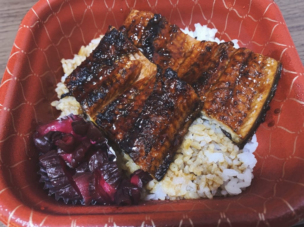 宇奈ととの鰻弁当をテイクアウトしてみました