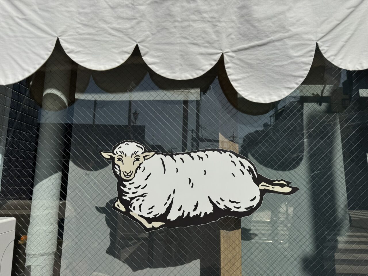 ひつじやの店頭