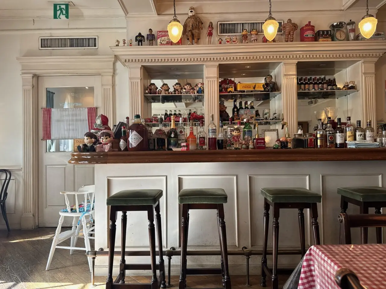 ヴィンテージな店内